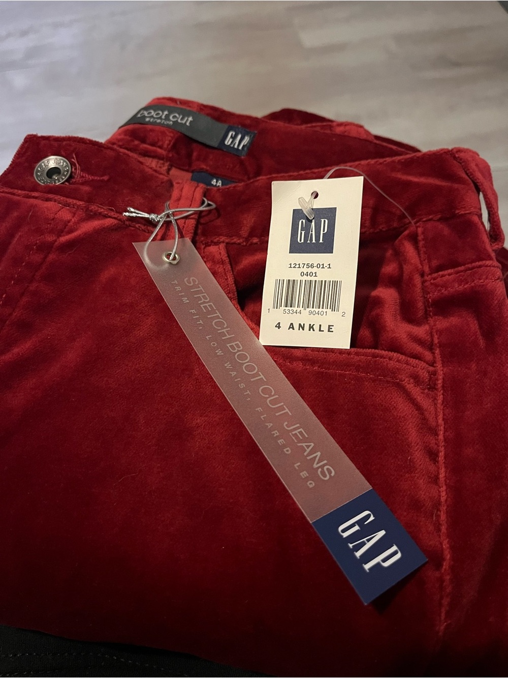 GAP Women's Stretch Boot-Cut Corduroy Pants — Rich Red